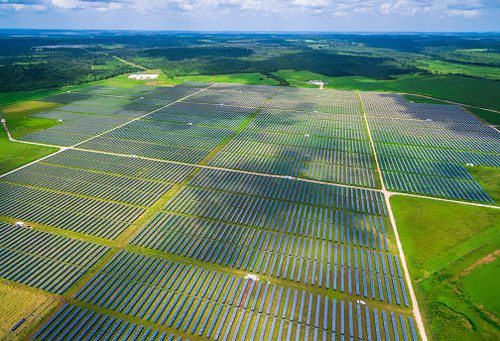 東南亞最大太陽能發(fā)電站建成投產(chǎn)